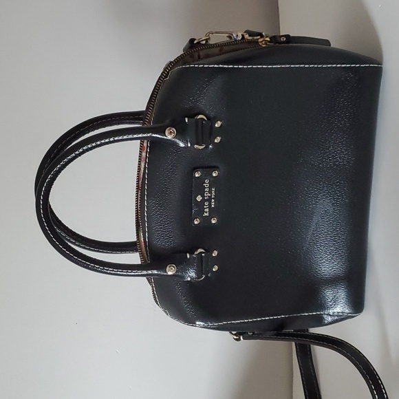 kate spade Handbags - Kate Spade Black Purse/ Cross Body Bag